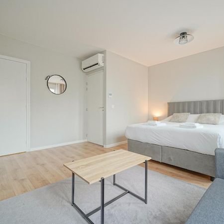 Trianon Saint Ouen Hotel Buitenkant foto