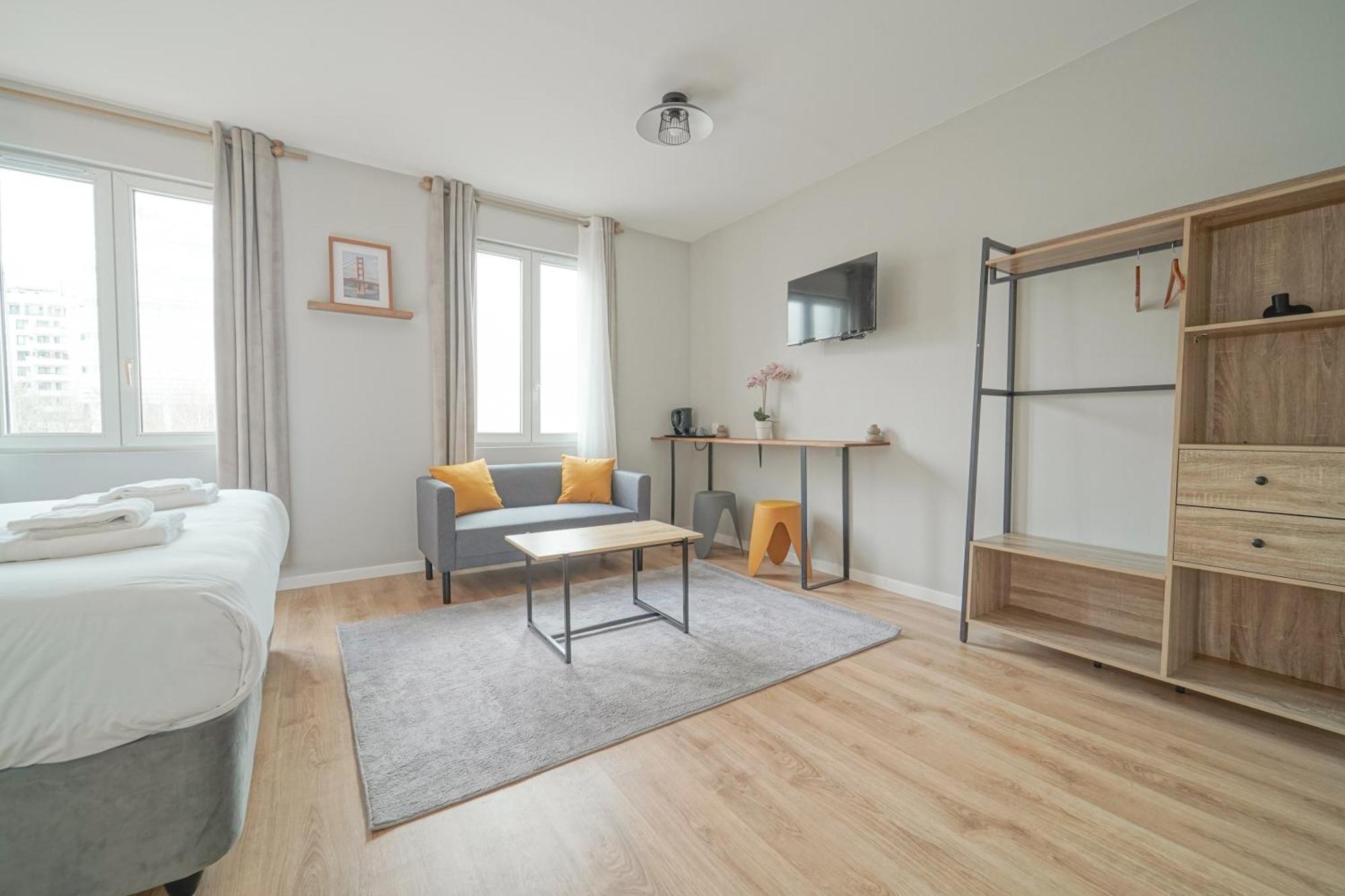 Trianon Saint Ouen Hotel Buitenkant foto