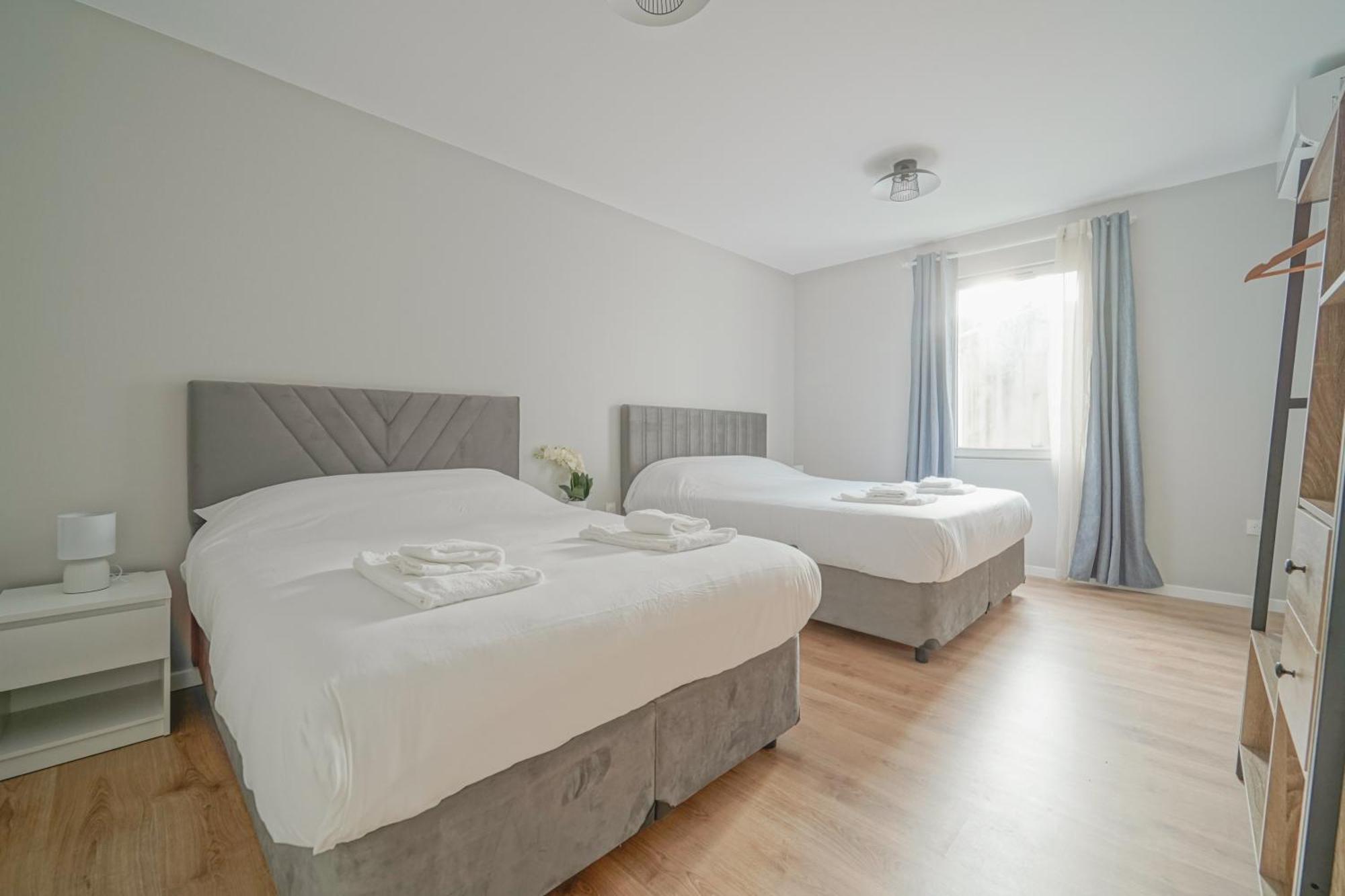 Trianon Saint Ouen Hotel Buitenkant foto