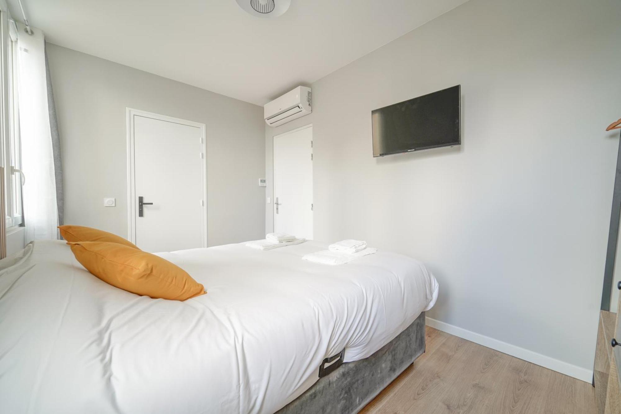 Trianon Saint Ouen Hotel Buitenkant foto